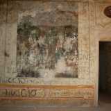 Per riportarli allo splendore originario basterebbe un bel restauro e lo stop al viavai di vandali che in passato si sono introdotti nel locale imbrattando le pareti con scritte inguardabili